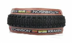 Pneu Hutchinson Kraken Racing Lab - Race Ripost XC - Hardskin - Tubeless Ready -Pneus VTT Elegant Magasin Pneu Hutchinson Kraken Racing Lab Race Ripost XC Hardskin Tubeless Ready profil noir beige 1235x735