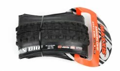 Pneu Maxxis Minion DHF Wide Trail - EXO+ Protection - 3C Maxx Terra - Tubeless Ready -Pneus VTT Elegant Magasin Pneu Maxxis Minion DHF Wide Trail EXO Protection 3C Maxx Terra Tubeless Ready pack1 1235x735