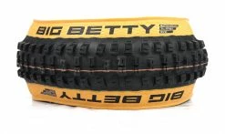 Pneu Schwalbe Big Betty Addix Soft - Super Gravity - Tubeless Easy -Pneus VTT Elegant Magasin Pneu Schwalbe Big Betty 2021 Addix Soft Super Gravity Tubeless Easy profil 1235x735