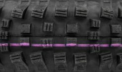 Pneu Schwalbe Magic Mary - Addix Ultra Soft - Super Gravity - Tubeless Easy 10 Pneu Schwalbe Magic Mary - Addix Ultra Soft - Super Gravity - Tubeless Easy -Pneus VTT Elegant Magasin Pneu Schwalbe Magic Mary Addix Ultra Soft SuperGravity Tubeless Easy macro 1235x735 1