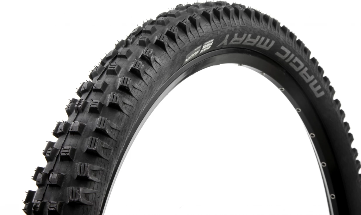 Pneu Schwalbe Magic Mary - BikePark - Addix - TwinSkin - 2 Nappes 1 Pneu Schwalbe Magic Mary - BikePark - Addix - TwinSkin - 2 Nappes