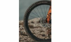 Pneu Hutchinson Kraken Racing Lab - Race Ripost XC - Hardskin - Tubeless Ready -Pneus VTT Elegant Magasin pneu xc hutchinson kraken hardskin profil trail crampons 1235x735